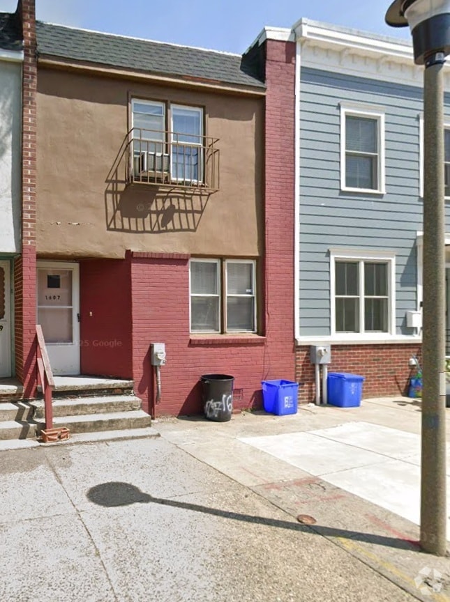 Building Photo - 1607 Page St