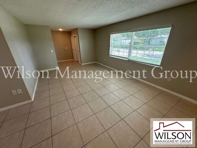 Foto del edificio - 620 Lakespur Ln