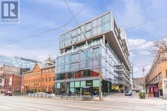 Building Photo - 560-560 King St W