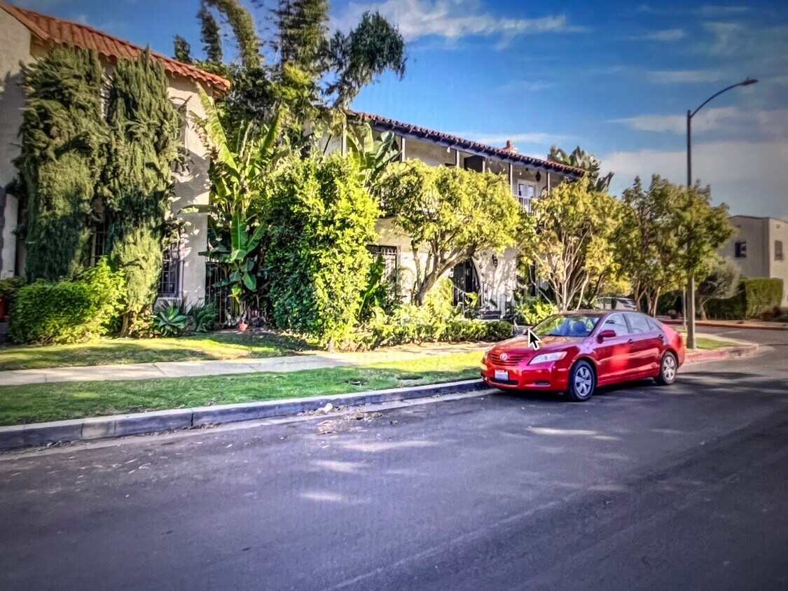 500 N Genesee Ave Unit 502, Los Angeles, CA 90036 Apartments in Los