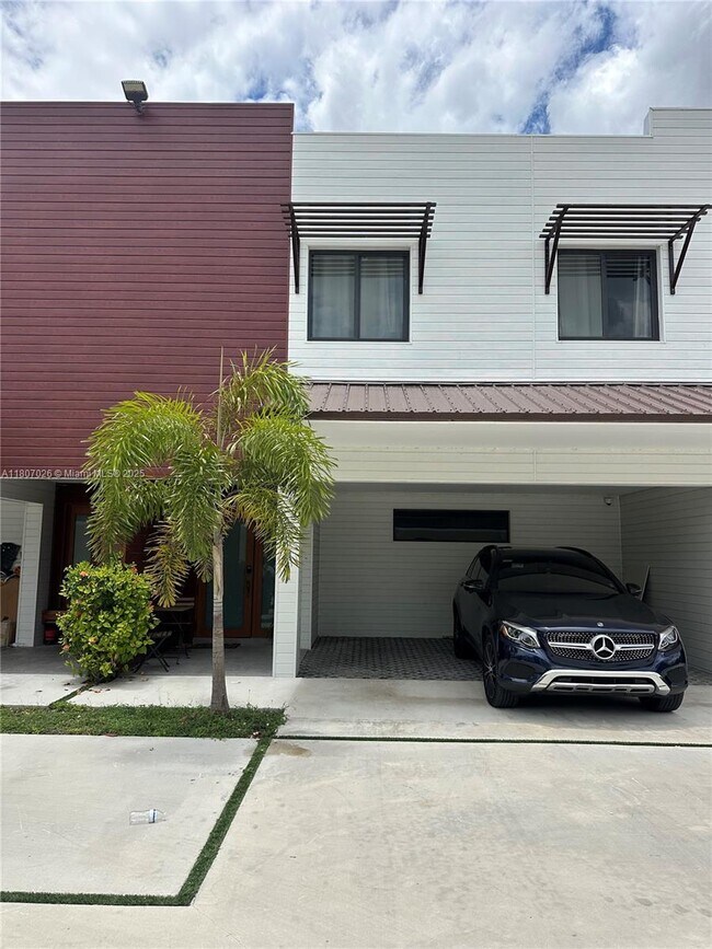 Building Photo - 958 NW 10th St