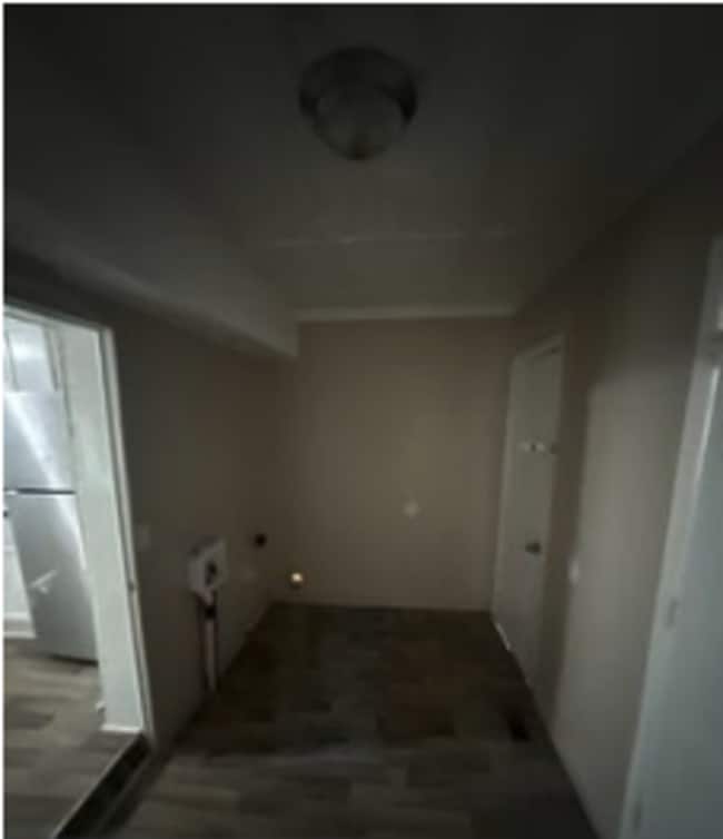 Building Photo - 218 Irving Ave