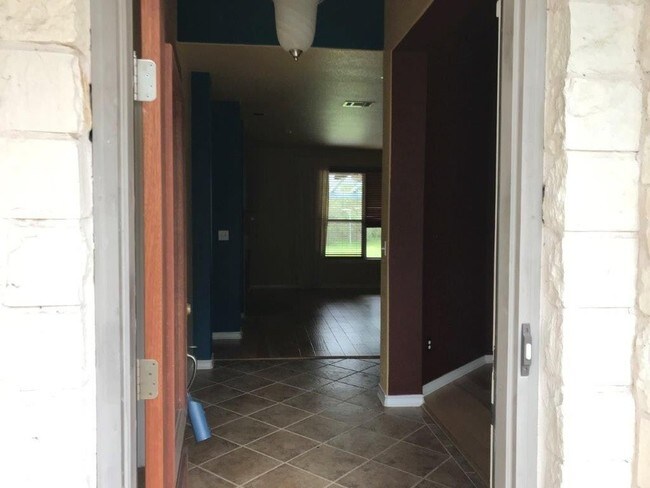 Foto del edificio - 4 br, 2.5 bath House - 9002 Rock Way Dr