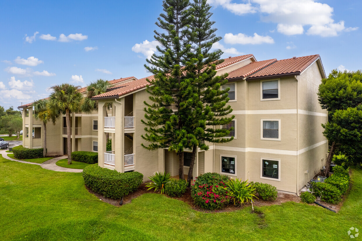 3000 Parkway Blvd Kissimmee, FL 34747 - Blossom Park Villas