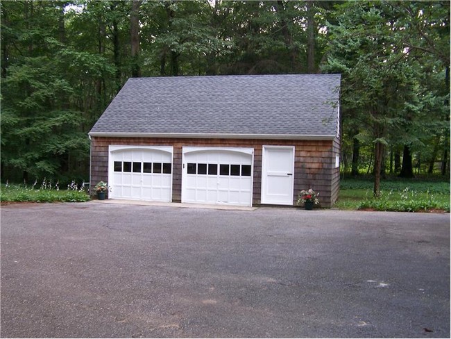 Building Photo - 25 Fiddlers Green Dr