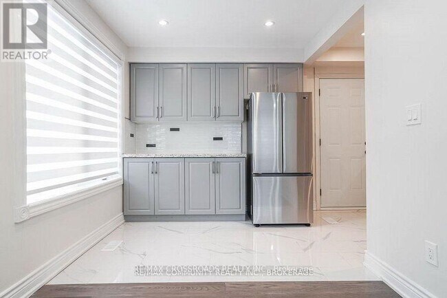 Building Photo - 105 Brimorton Dr