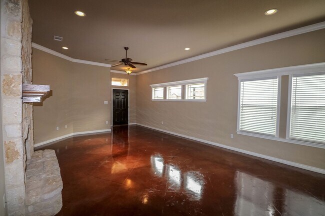 Foto del edificio - 4 Bedroom Single Family Home:  Move in Special: 3 weeks free with approved application by Decembe...