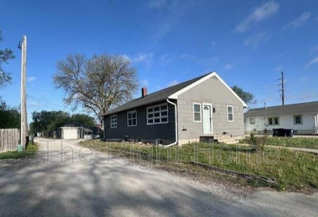 Foto del edificio - 4525 N 70th St