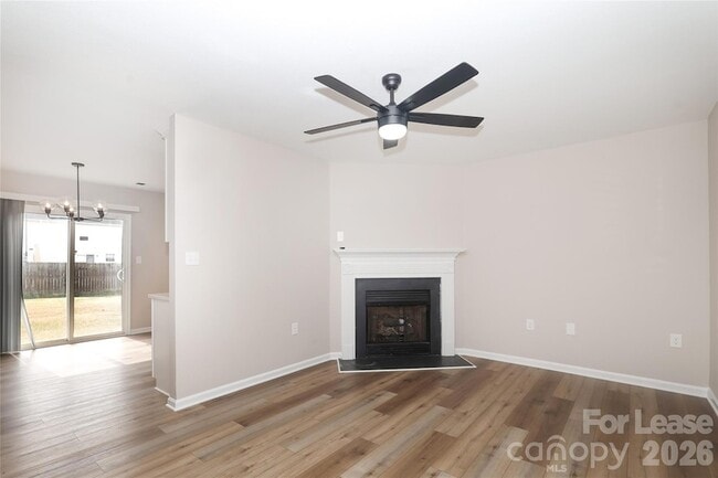 Foto del edificio - 6227 Stonefort Ct