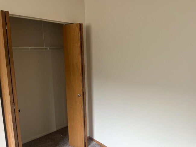Foto del edificio - 5847 W 87th St