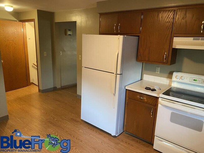 Building Photo - 118-118 S Buchanan St