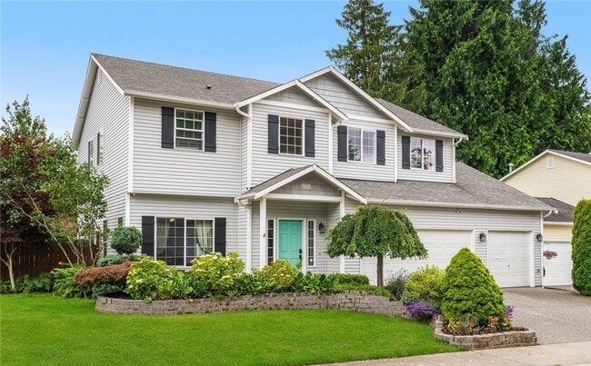 Foto del edificio - A Gorgeous Home with 4 Bed and 2.5 Bath