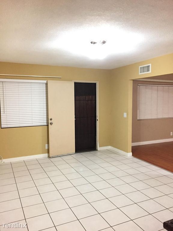 Foto del edificio - 11810 Killian St