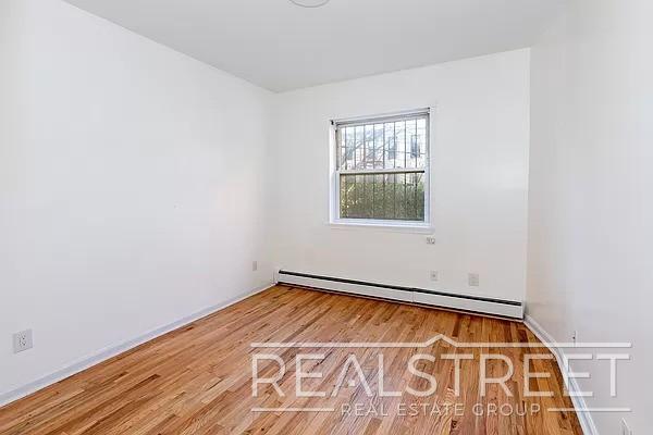 Foto del edificio - Bright & Modern 3BD/2BA Top-Floor Unit wit...