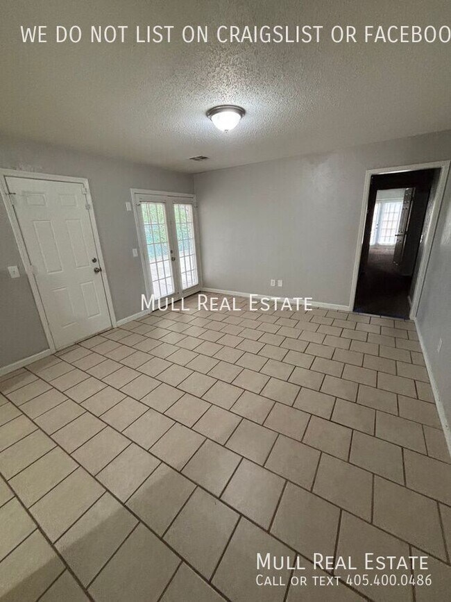Foto del edificio - 445 NW 86th St