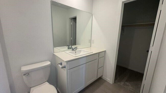 Foto del edificio - 26810 Cascade Sunrise St