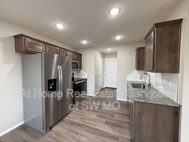 Foto del edificio - 820 E Watermill Cir