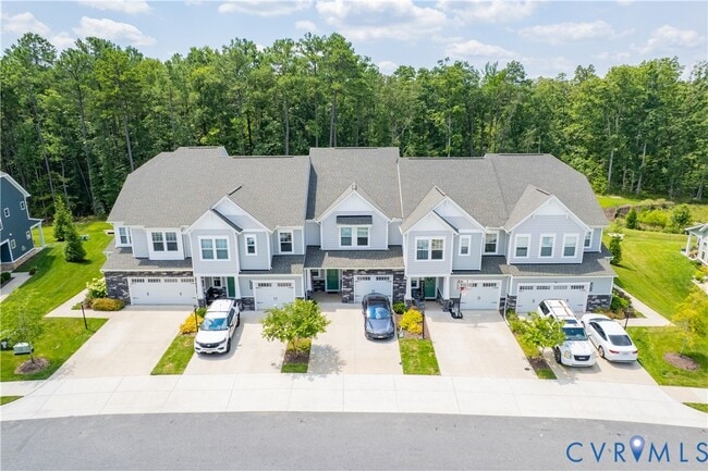 Foto del edificio - 18401 Palisades Ct