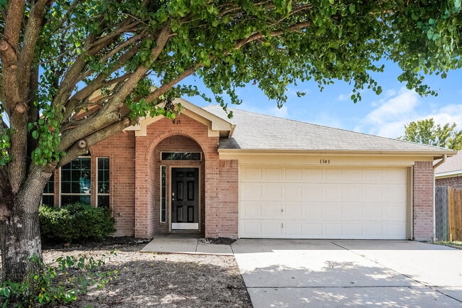 Building Photo - 1345 Meadowbrook Ln