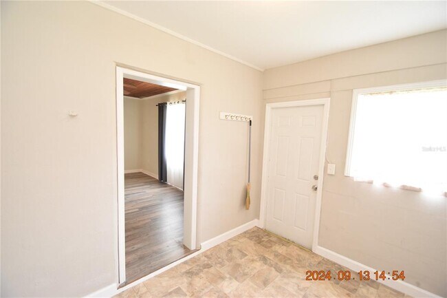 Foto del edificio - 6124 Cliff Ave