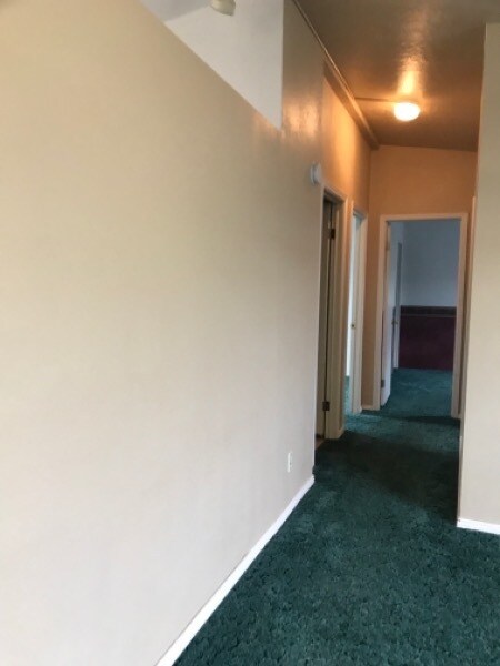 Building Photo - 121 Aspenwood Dr
