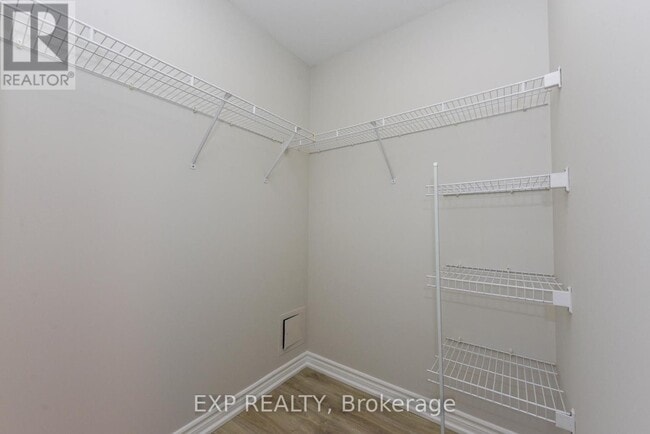 Building Photo - 388 Prince of Wales Dr