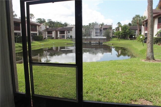 Building Photo - 3832 N Lake Dr