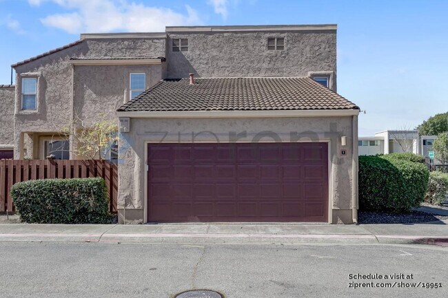 Building Photo - 1 Campo Verde Cir