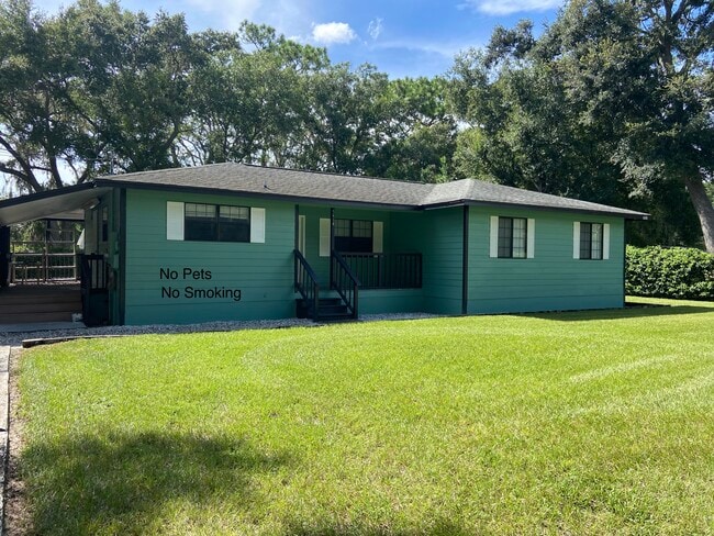 Building Photo - 5414 Lake Le Clare Rd