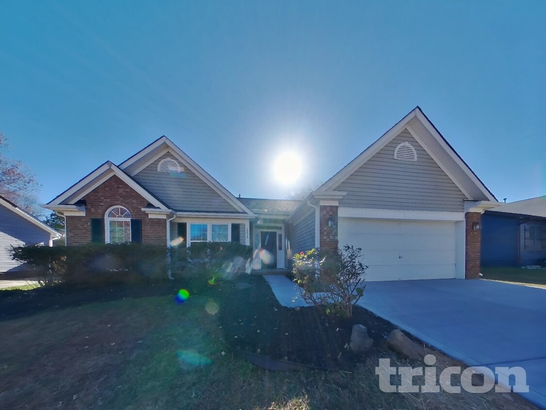 Primary Photo - 14426 Planters Knob Ln