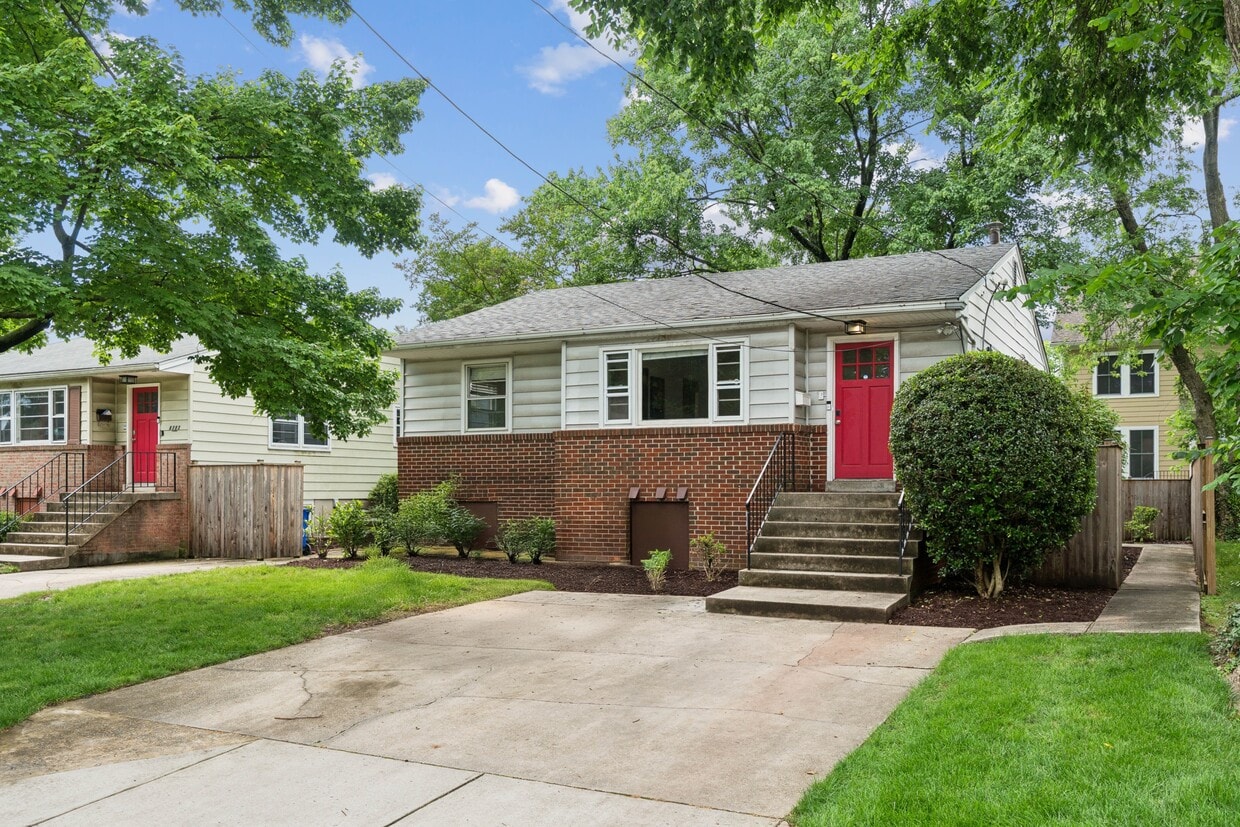 Primary Photo - 4705 Norwich Rd