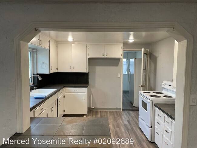 Foto del edificio - 3 br, 1 bath House - 7951 Palm Ave