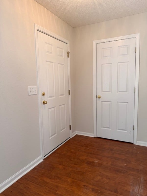 Foto del edificio - 412 Killian Green Dr