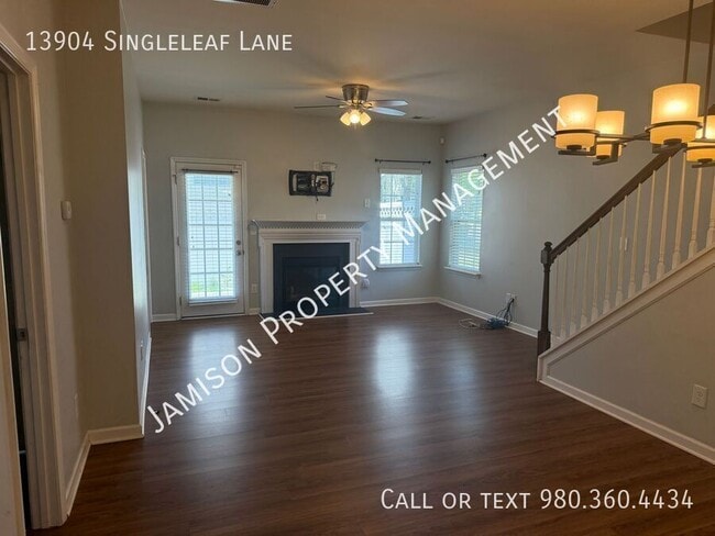 Building Photo - 13904 Singleleaf Lane