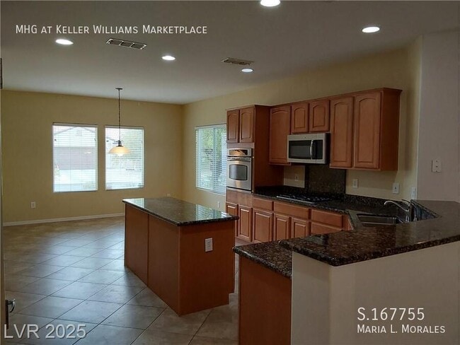Building Photo - 2140 Waterton Rivers Dr