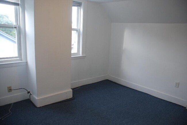 Building Photo - 23 Townsend St