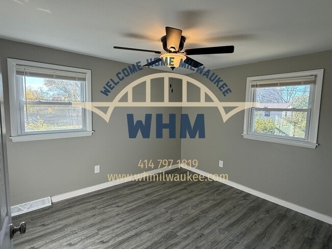 Foto del edificio - 4969 N 105th St