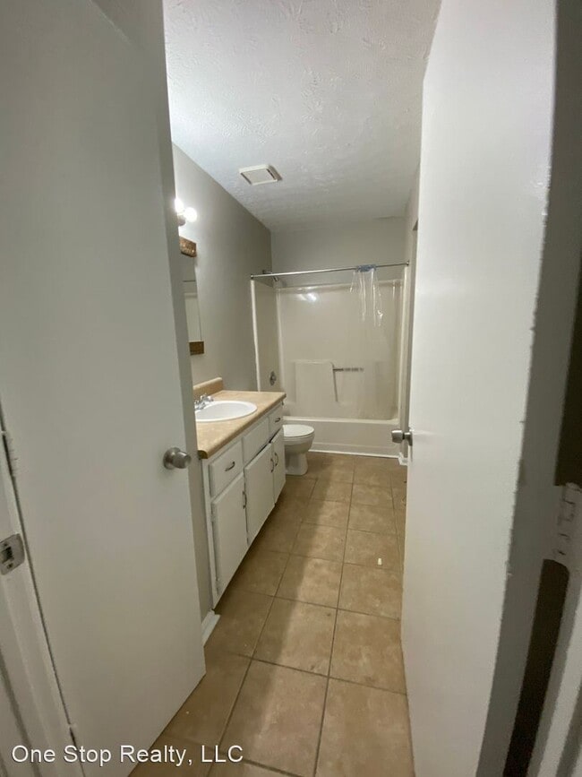 4 br, 2 bath House - 3640 Hopkins Rd photo'
