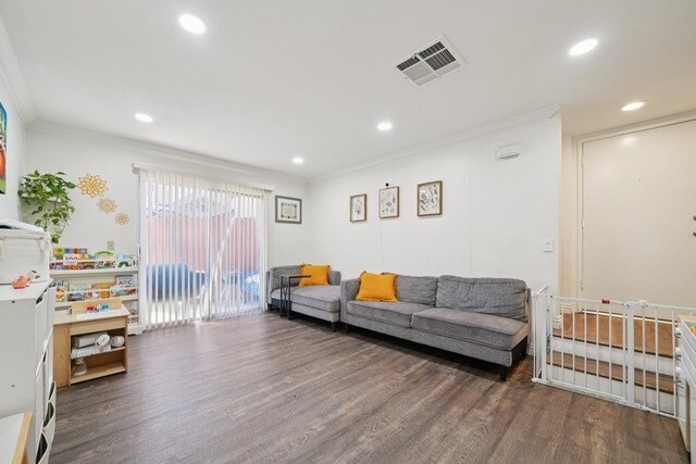 Foto del edificio - 1748 S Mountain Ave