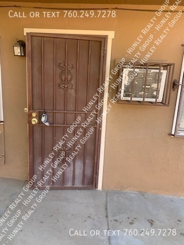 Building Photo - 15530 Hesperia Rd