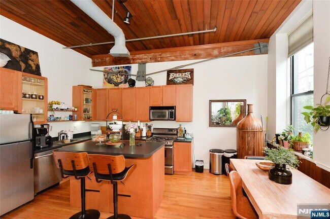 Foto del edificio - 126 Webster Ave