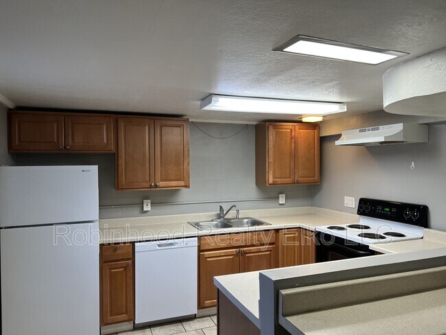 Foto del edificio - 272 W Cedar St