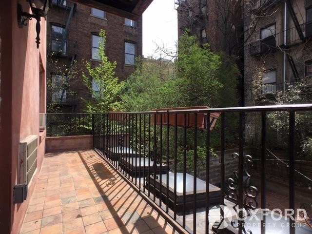 Foto del edificio - 242 West 21st Street