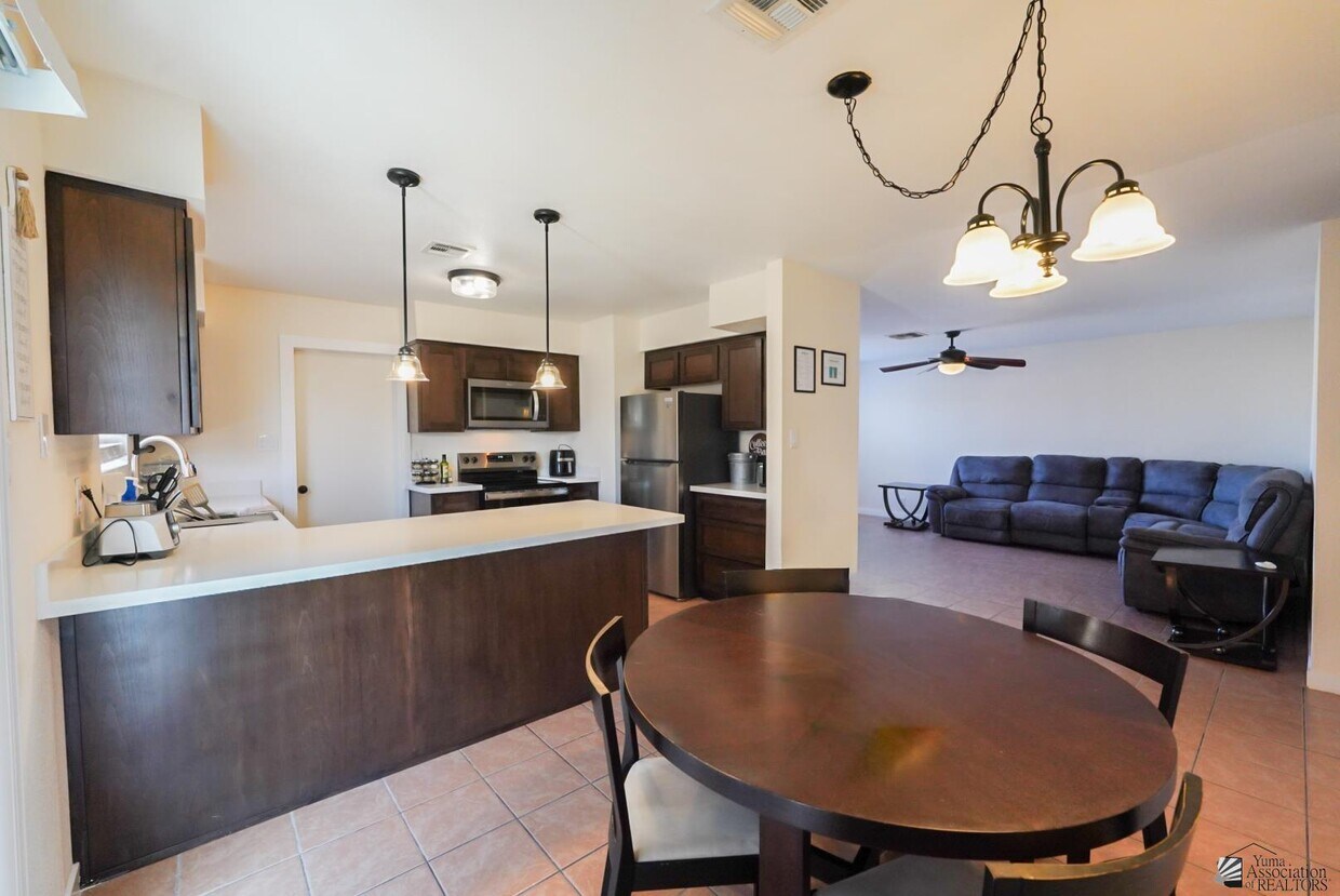 2146 S 47th Ave, Yuma, AZ 85364 - House Rental in Yuma, AZ