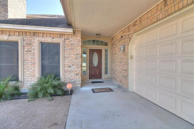 Building Photo - 6237 Sir Jack - 4/bed 2.5/bath $2695/mo