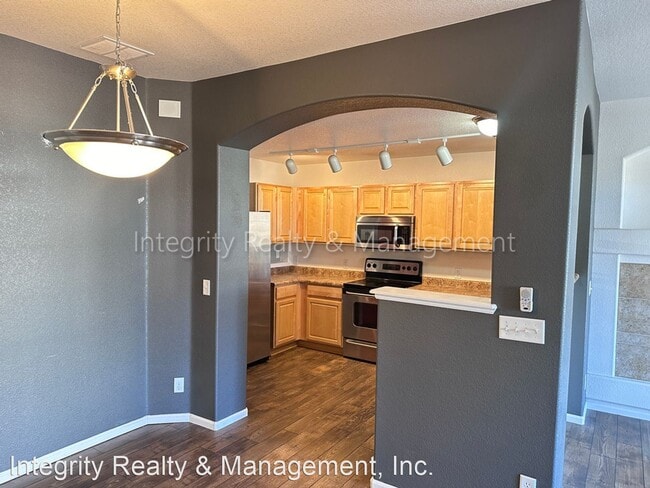 Building Photo - 2 br, 2 bath House - 452 Black Feather Loo...