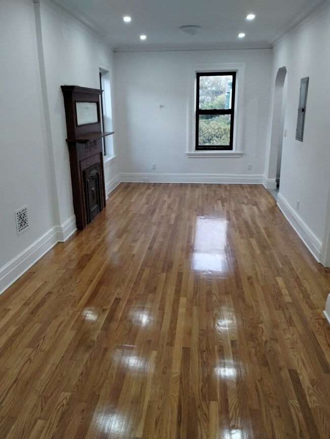 Building Photo - 870 Prospect Pl