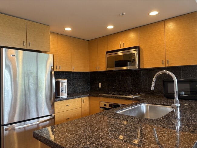 Building Photo - 6333 Katsura St