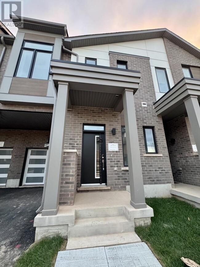 Building Photo - 3278 Crystal Dr