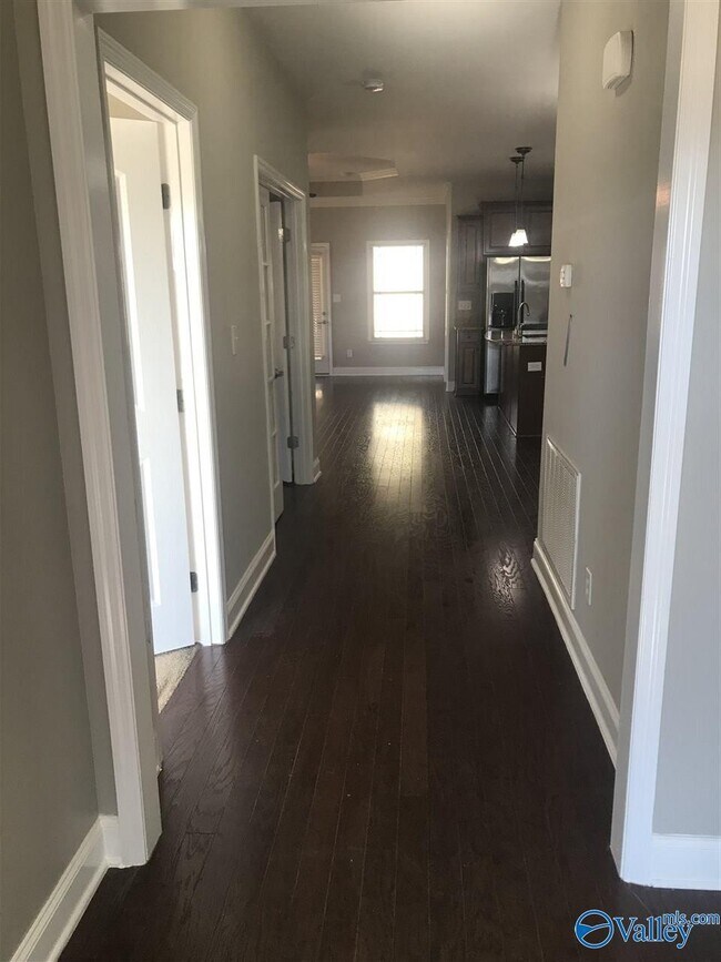 Foto del edificio - 2916 Pasture View Lane Southeast
